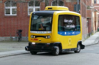 Vehicle Autonomous  - falco / Pixabay