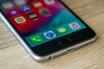 Iphone Icons Home Row Phone  - Squirrel_photos / Pixabay